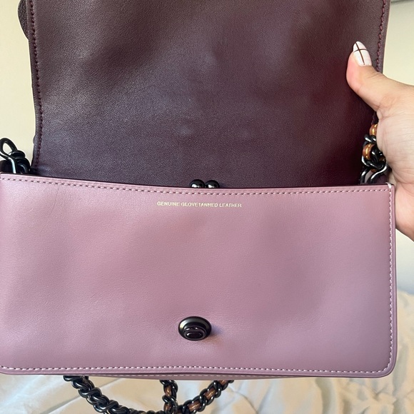 Coach Tea Rose Dinky in pink/mauve floral applique - Picture 9 of 10